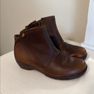 El Naturalista Women’s Rioja Brown Genuine Leather Ankle Boots / Size 11 (42)